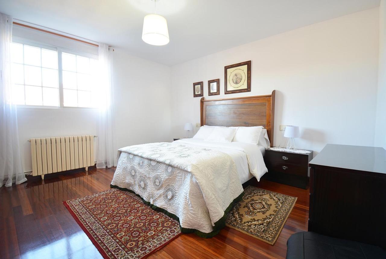Casa Con Jardin En Vilanova De Arousa ポンテベドラ エクステリア 写真