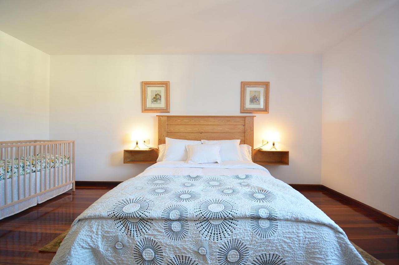 Casa Con Jardin En Vilanova De Arousa ポンテベドラ エクステリア 写真